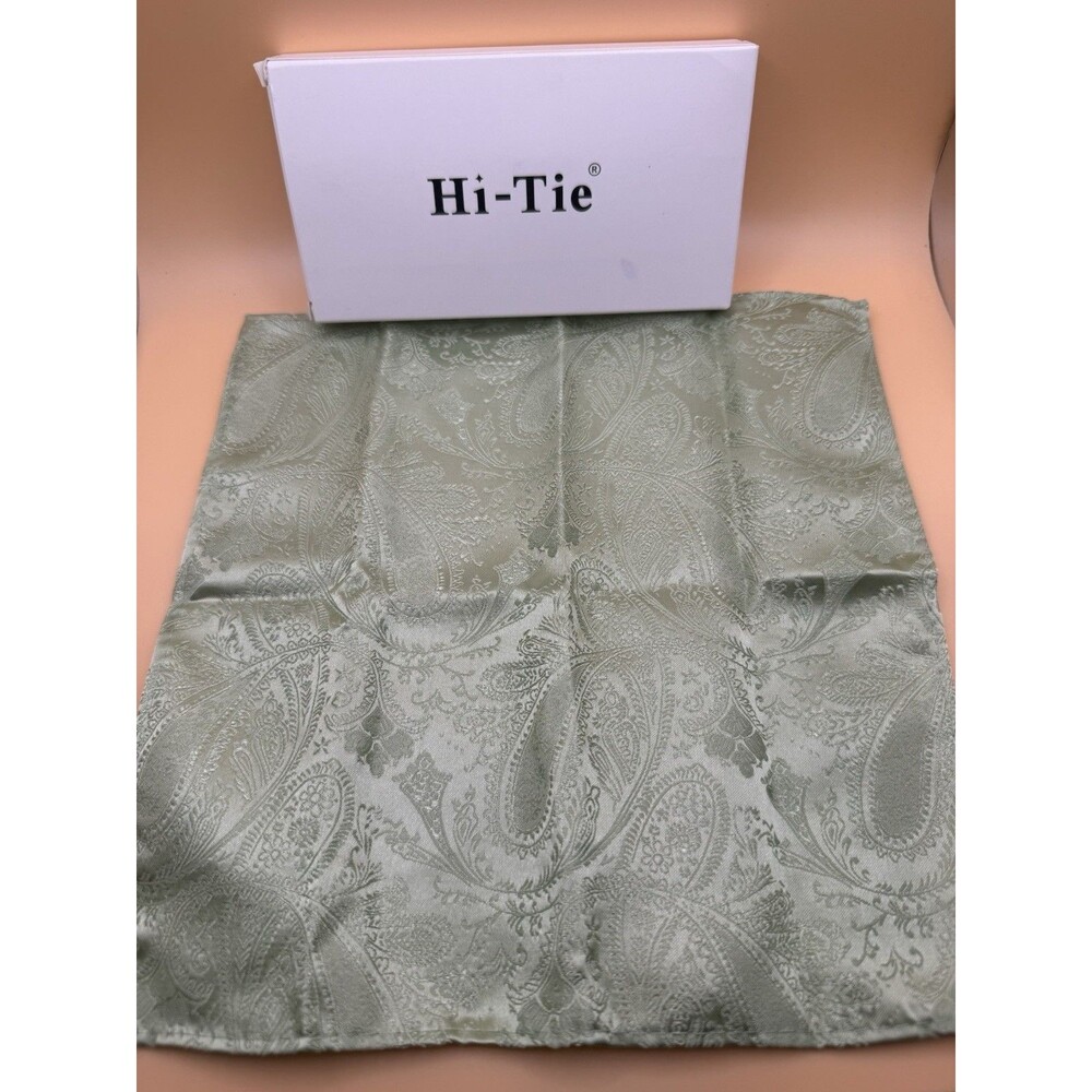 Hi-Tie Green Paisley Bow Tie Set with Accessories - Picture 5 of 7